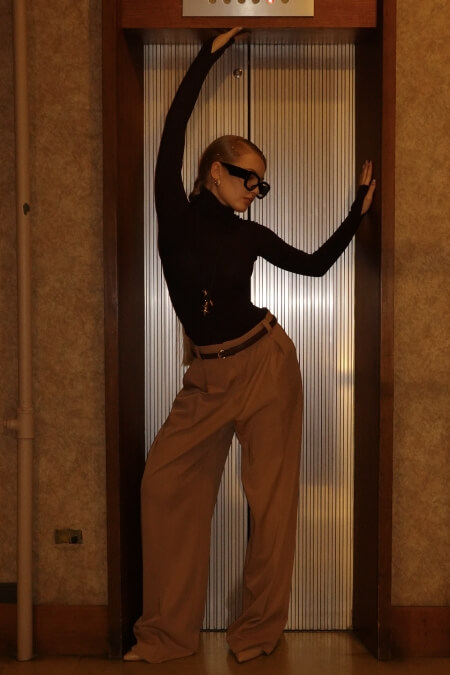 Beige classic trousers